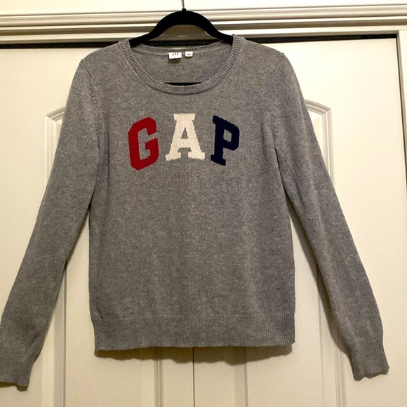GAP Sweaters - GAP Women’s Graphic Crew Neck Sweater Womens Sz M Wool Spell Out Academia Preppy